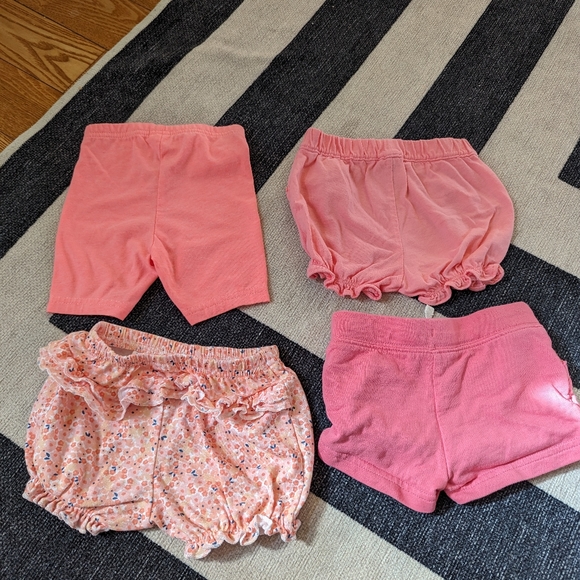 4 Carter's Shorts Bundle 12 M - Picture 5 of 7